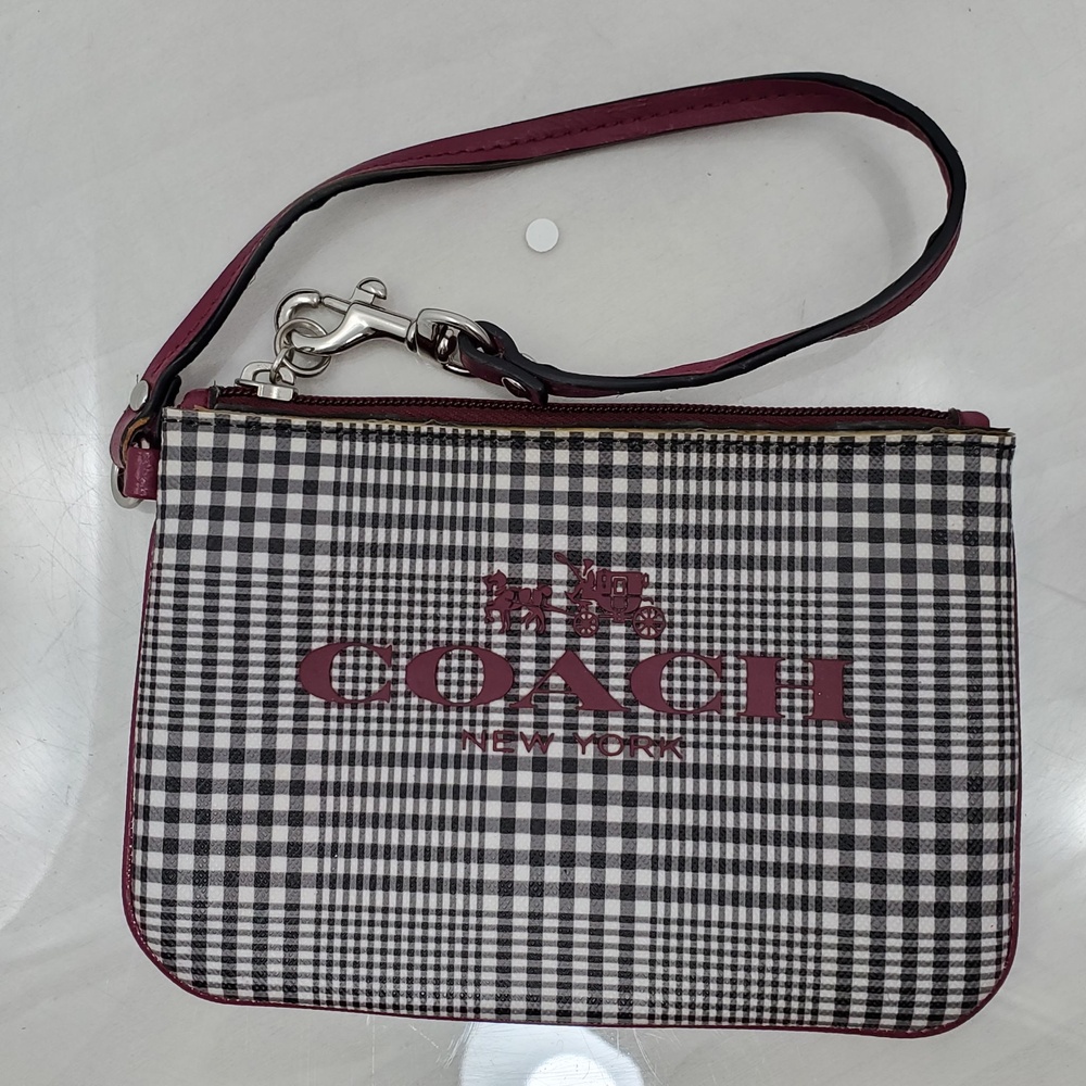 COACH Peyton Glen Plaid Print Small Wristlet F52142 Silver/Cranberry Tattersall